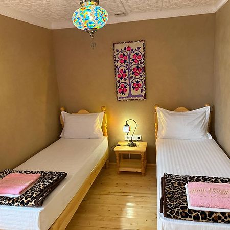 Azaliya Hostel Samarkand Exteriör bild