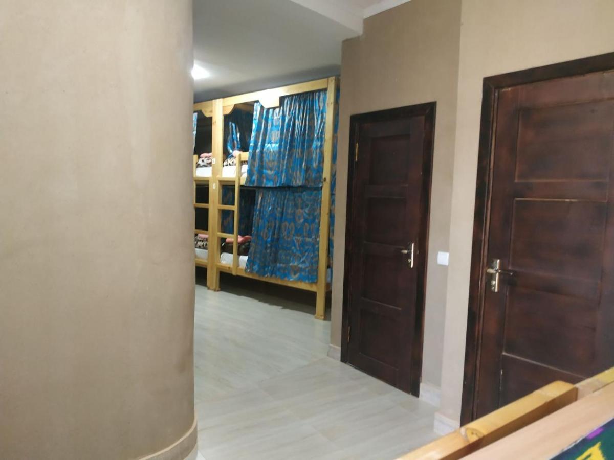 Azaliya Hostel Samarkand Exteriör bild