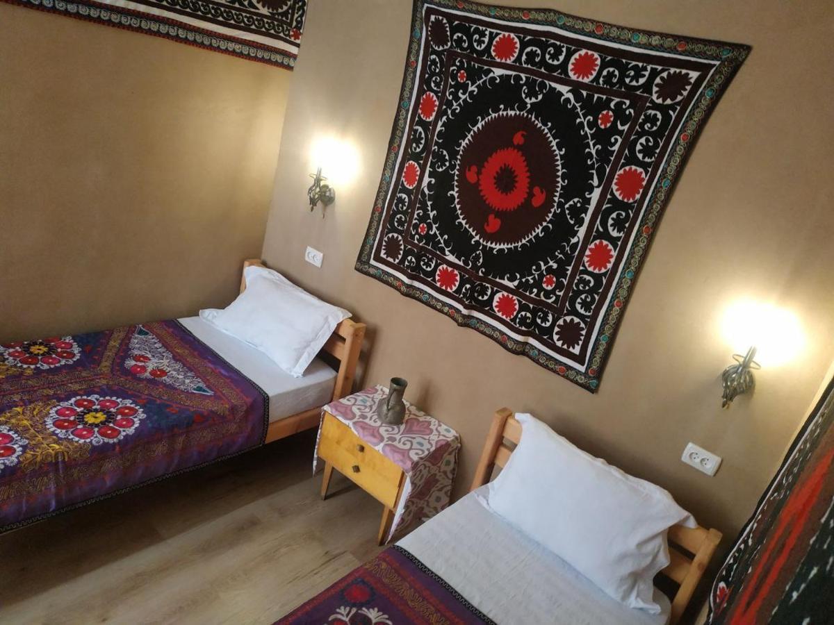 Azaliya Hostel Samarkand Exteriör bild