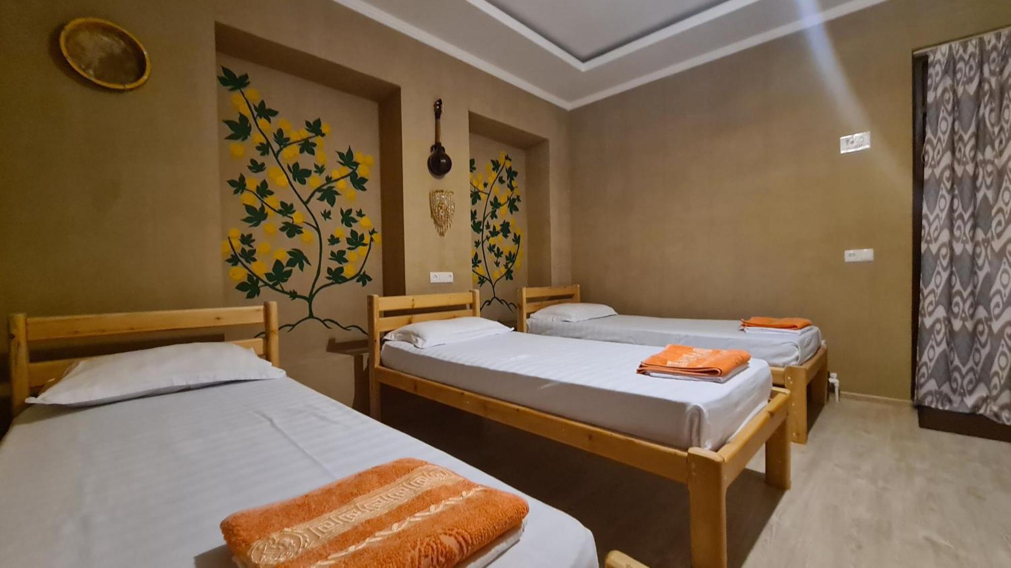 Azaliya Hostel Samarkand Exteriör bild