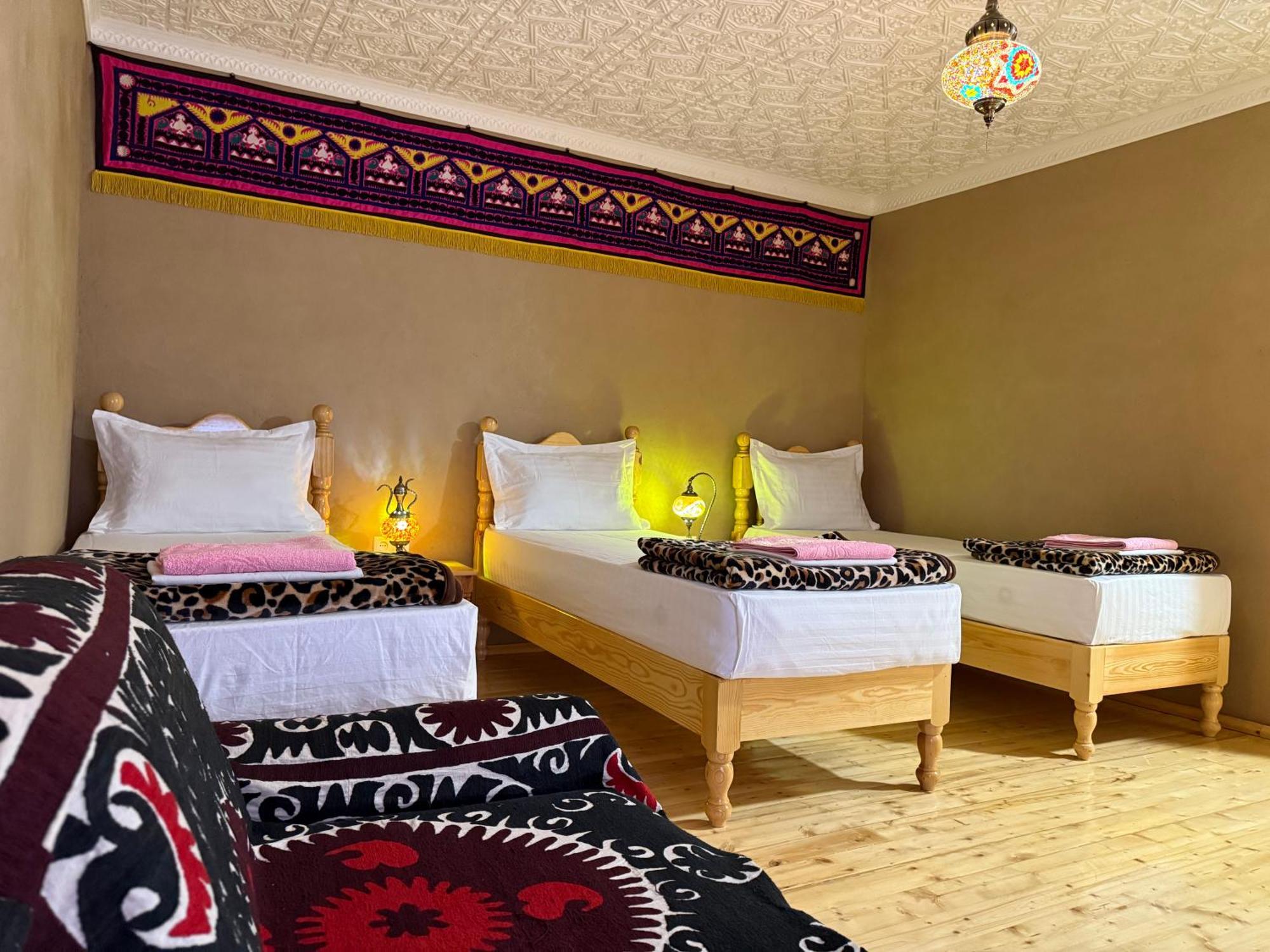 Azaliya Hostel Samarkand Exteriör bild