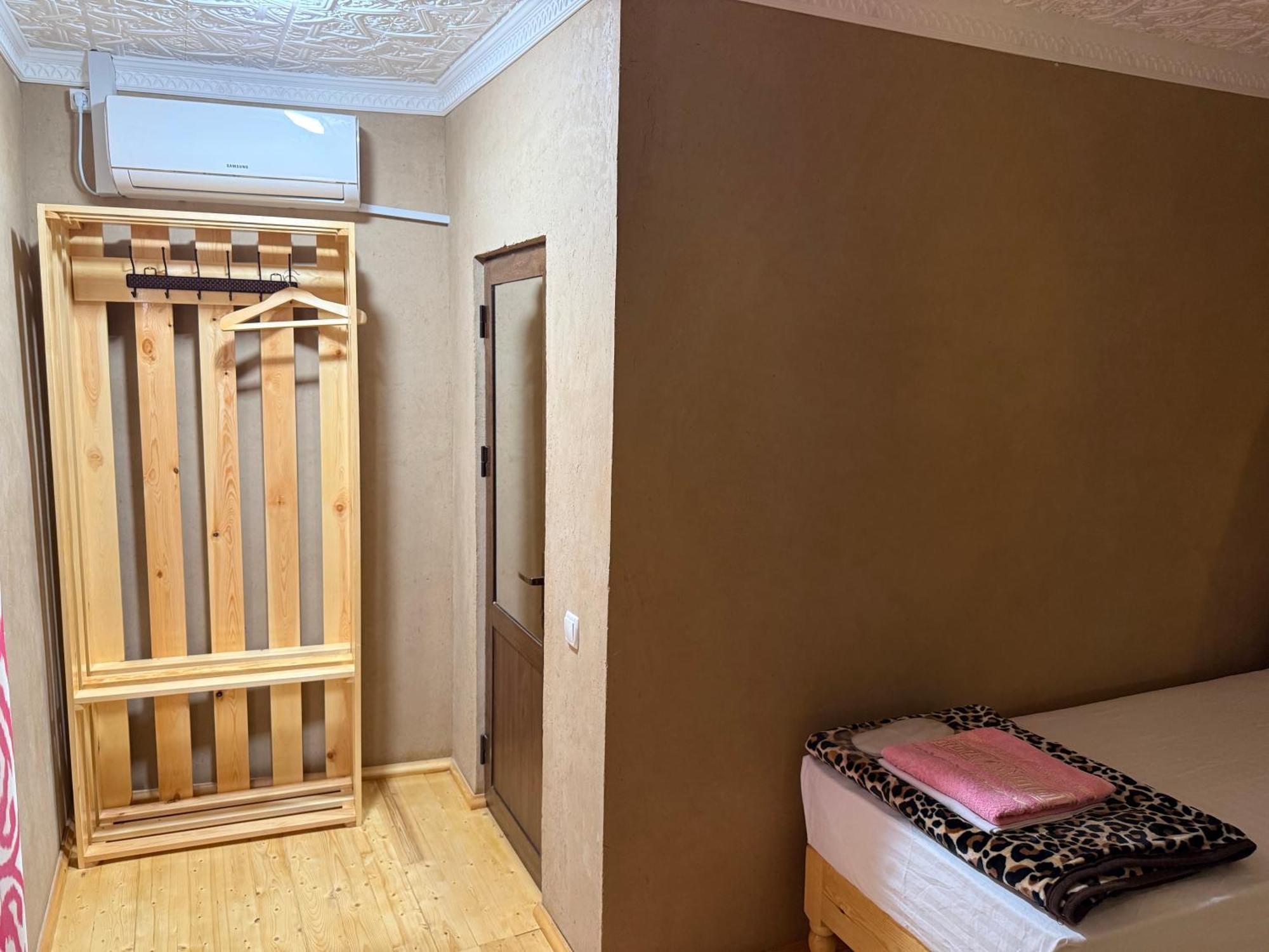 Azaliya Hostel Samarkand Exteriör bild