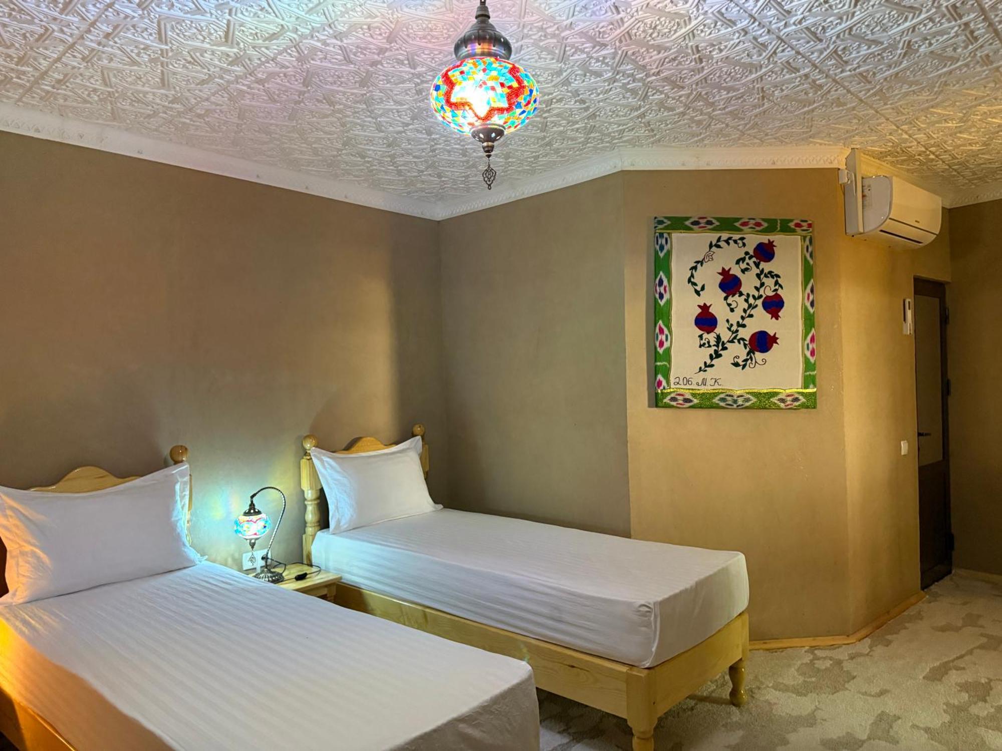 Azaliya Hostel Samarkand Exteriör bild